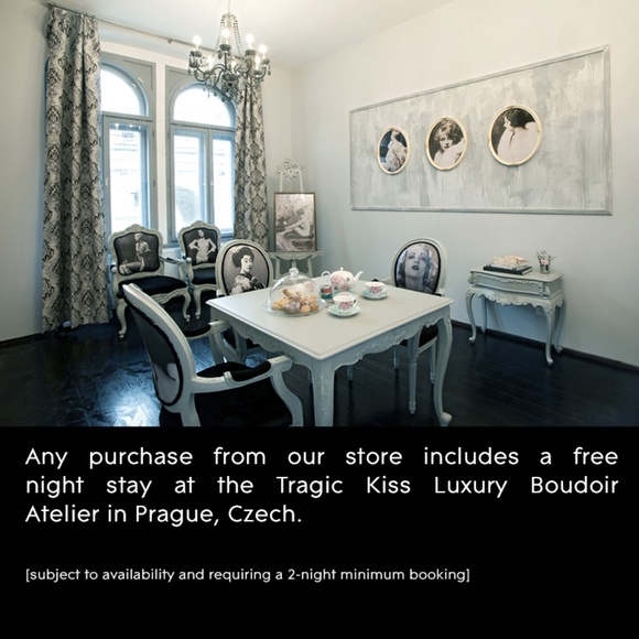 Tragic Kiss | Raven - Blue Envy Lingerie Set - Picture 8 of 8